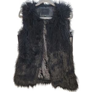 MISS LONDON Black Label faux fur lined black vest size large